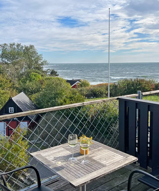 Terrasse med havudsigt på Boderne 1