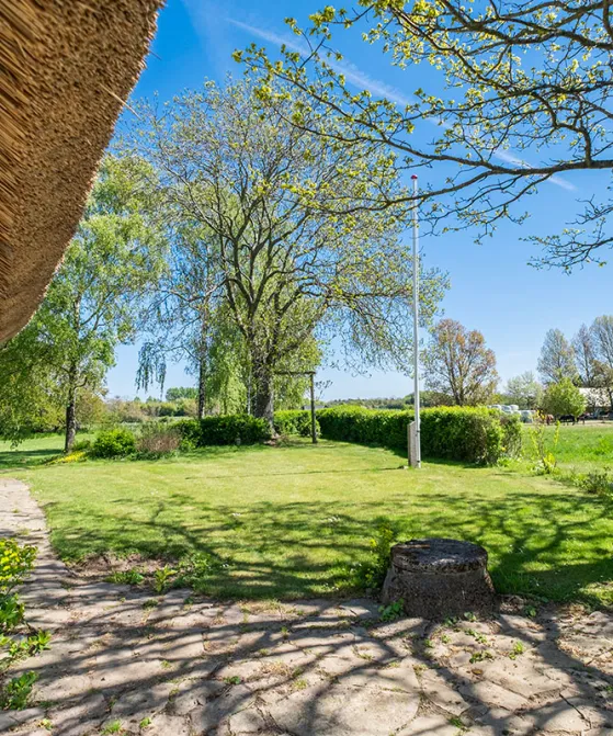 Hyggelig ferie i grønne og fredelige omgivelser i sommerhuset Gammelgård