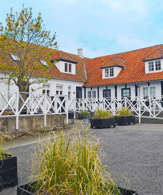 Munken set fra gårdspladsen