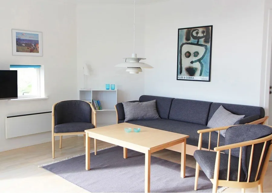 Holiday apartment 4-6 persons with sea view