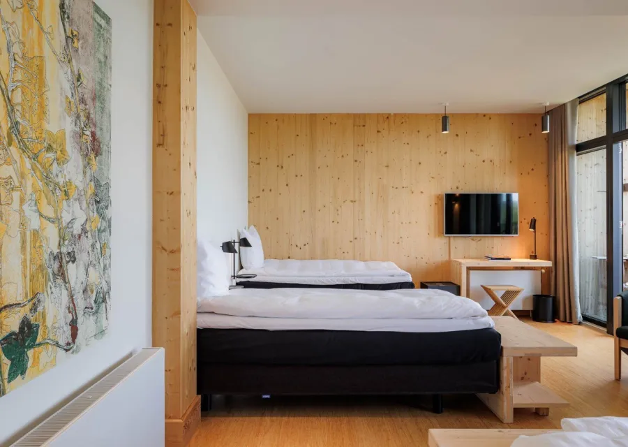 4-person room