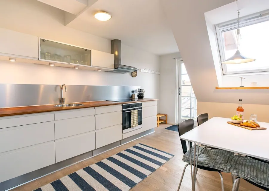 Ferienwohnung 2-4 Personen mit Meerblick