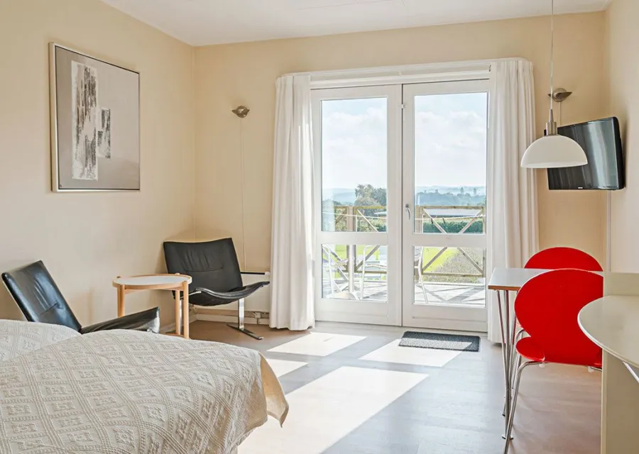  Holiday apartment for 2 persons with sea view