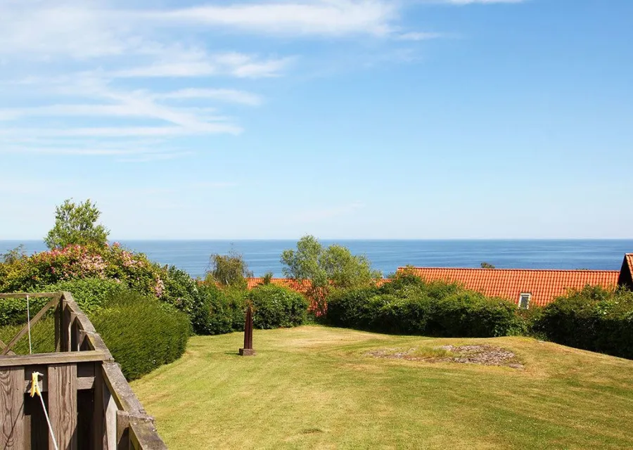 Holiday apartment for 2 persons with sea view