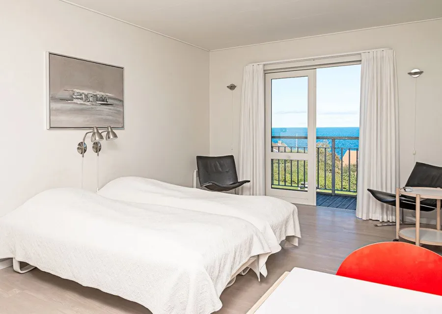  Holiday apartment for 2 persons with sea view
