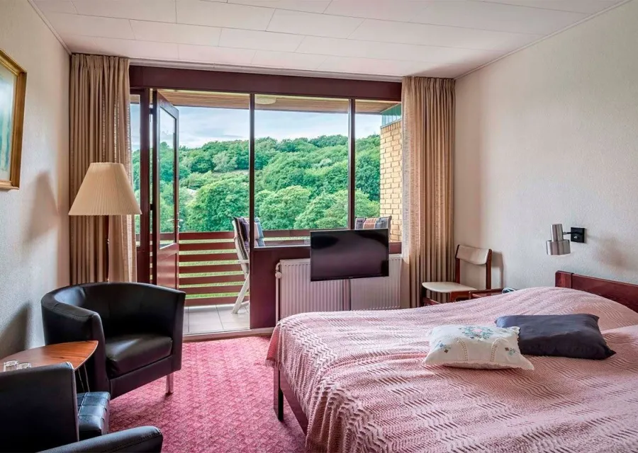 Skønt hotel med søudsigt