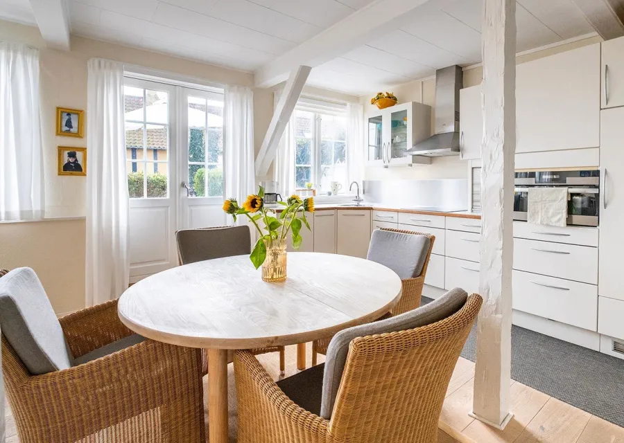 Holiday apartment (10) for 2-4 persons 