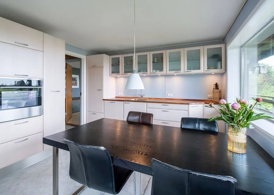 Villa Bølshavn - Feriehus for 8 personer med havudsigt