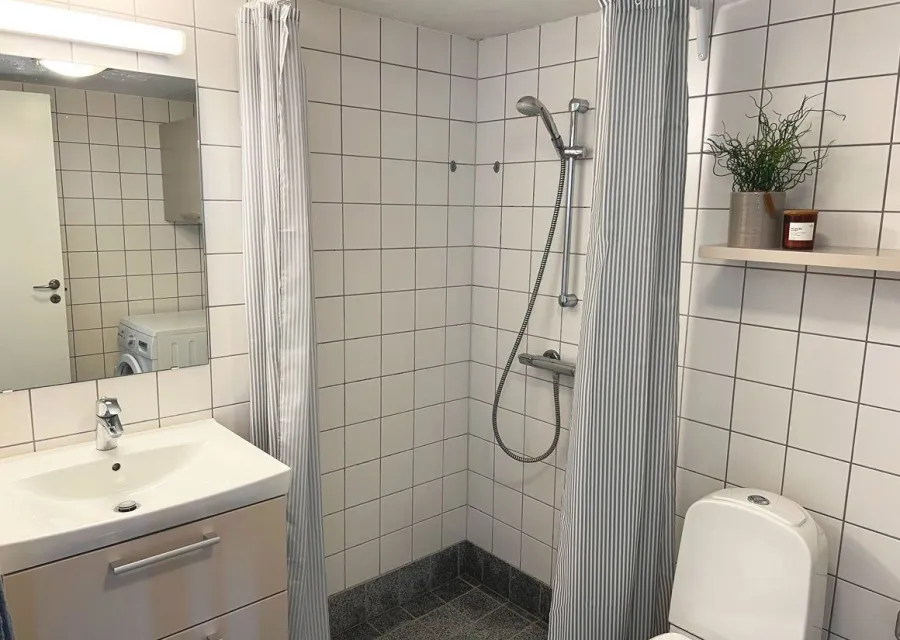 Semesterlägenhet (1) för 2-4 personer med havsutsikt