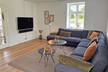 Ellehuset - Stue med TV