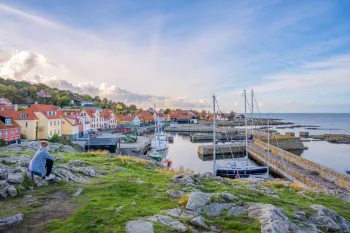 Smuk udsigt over Gudhjem havn