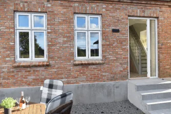 Hyggeligt murstenshus med gårdhave - Nyvang B