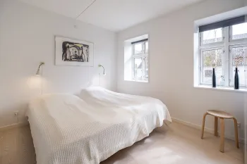 Et af tre soveværelser i sommerhuset Odinhus