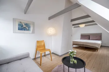 Stort soveværelse på 1. sal i Mosehuset