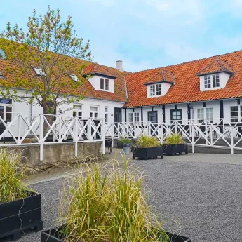 Munken set fra gårdspladsen