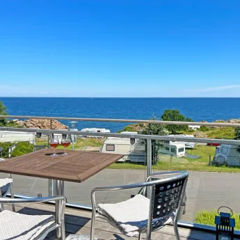 Sletten 9 - Balkon med havudsigt