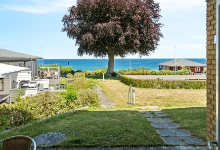 Udsigt fra overdækket terrasse i lejlighed for 2-4 personer i Søterrasserne