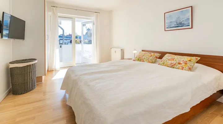 Soveværelse i ferielejlighed 16 på Casa Blanca i Gudhjem