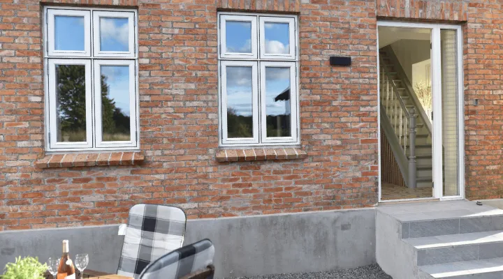 Hyggeligt murstenshus med gårdhave - Nyvang B