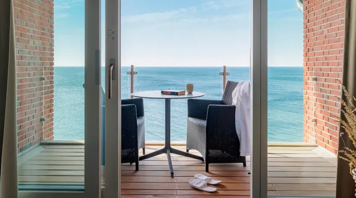 Griffen Spahotel - Dobbeltværelse med egen balkon og havudsigt