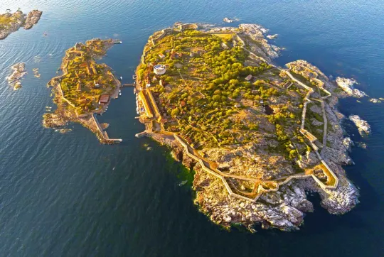 Få en oplevelse for livet på Danmarks østligste ø, Christiansø