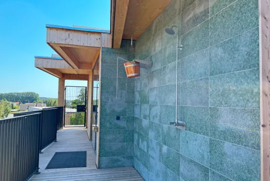 Green Solution House - Tagterrasse med spa og sauna