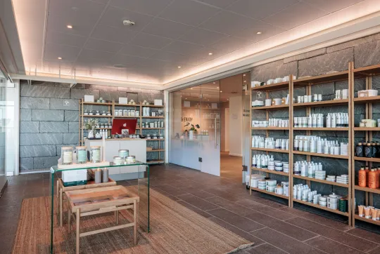 Griffen Spahotel - Gå på opdagelse i spashoppen og prøv de mange lækre produkter