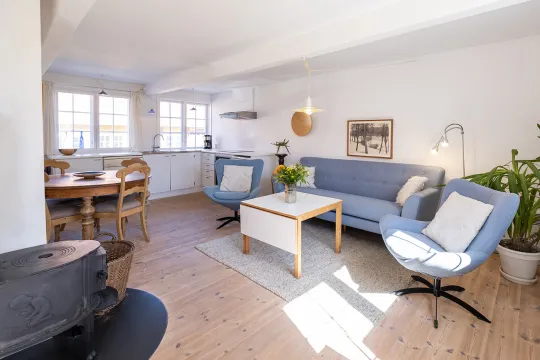 Opholdsrum med køkken i Kirkehuset 4B