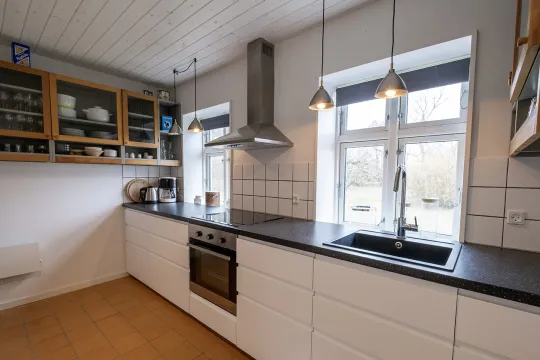 Veludstyret køkken i sommerhuset Odinhus
