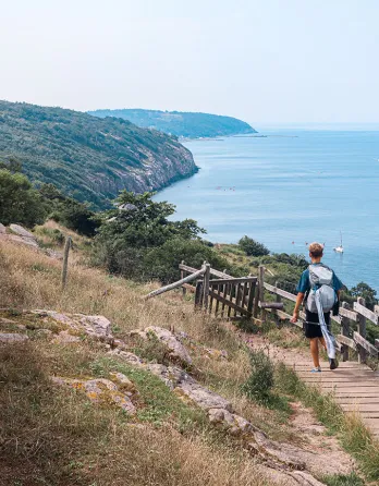 Oplev Bornholms kyst med en vandreferie på Bornholm